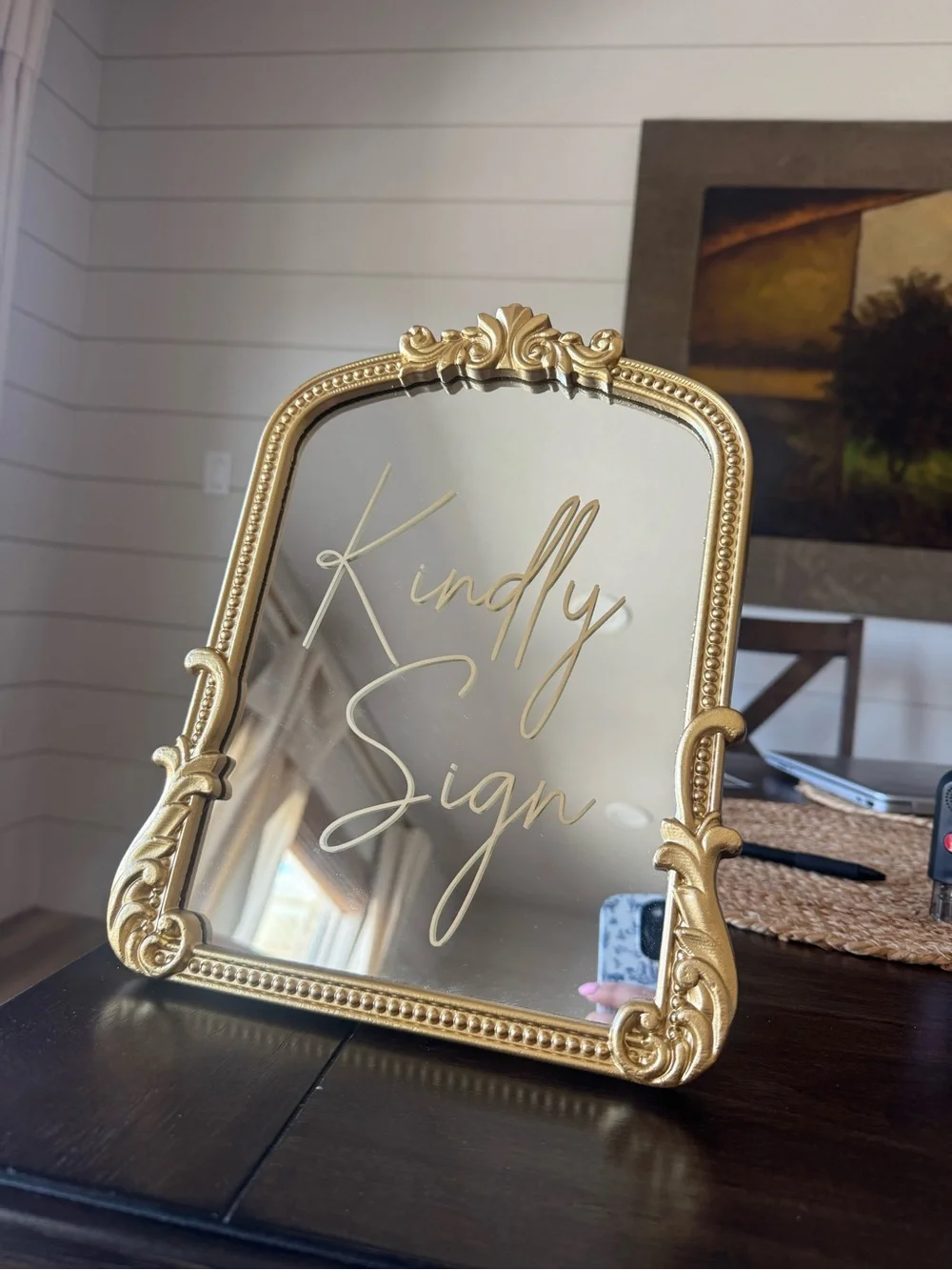 N/A elegant gold